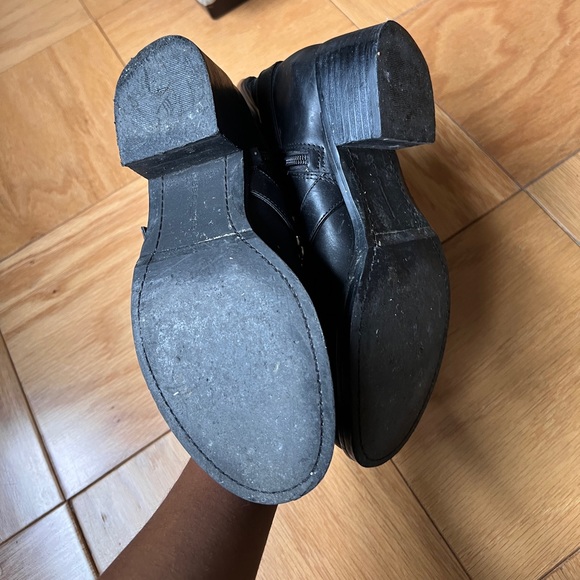 Y2K Era Black Boots - Picture 4 of 5